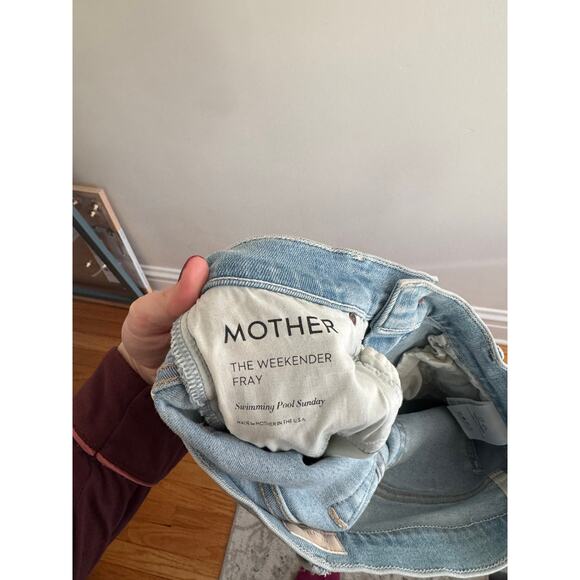 MOTHER The Weekender Fray Jeans in Swimming Pool Sunday Size 26 - Picture 9 of 11
